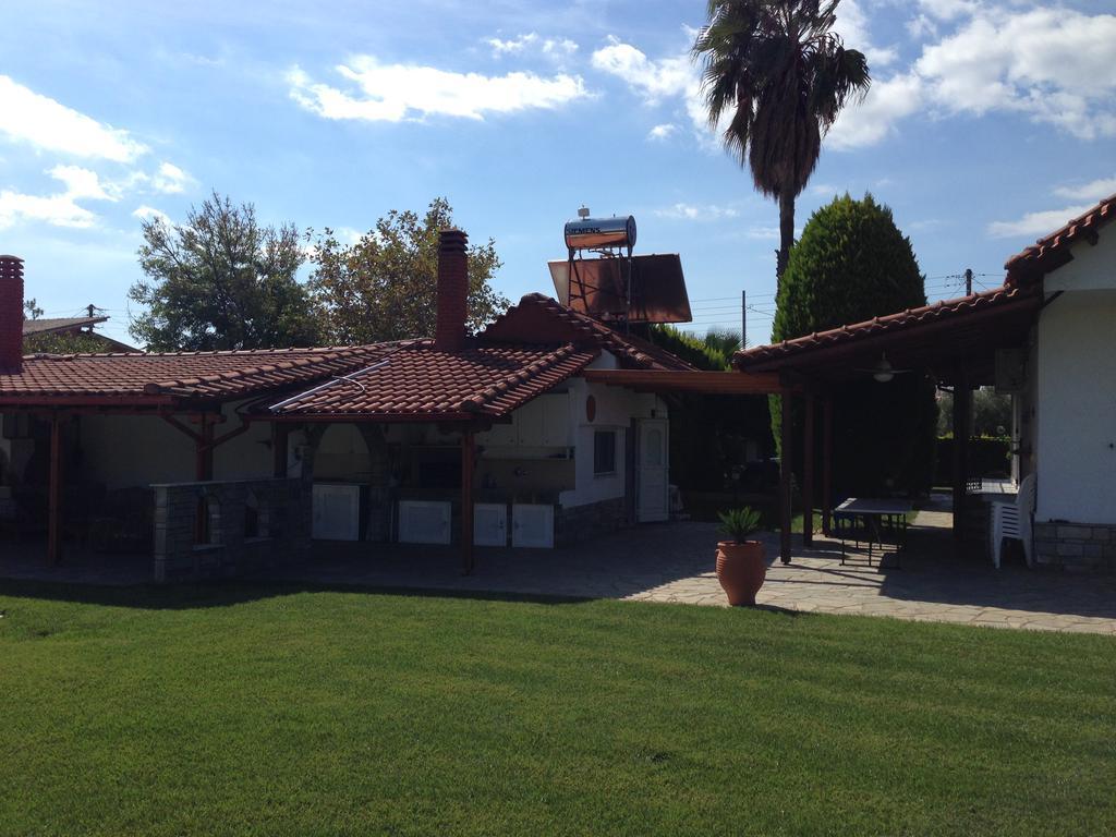 Renaissance Holidays Villa Nea Kallikrateia Екстер'єр фото