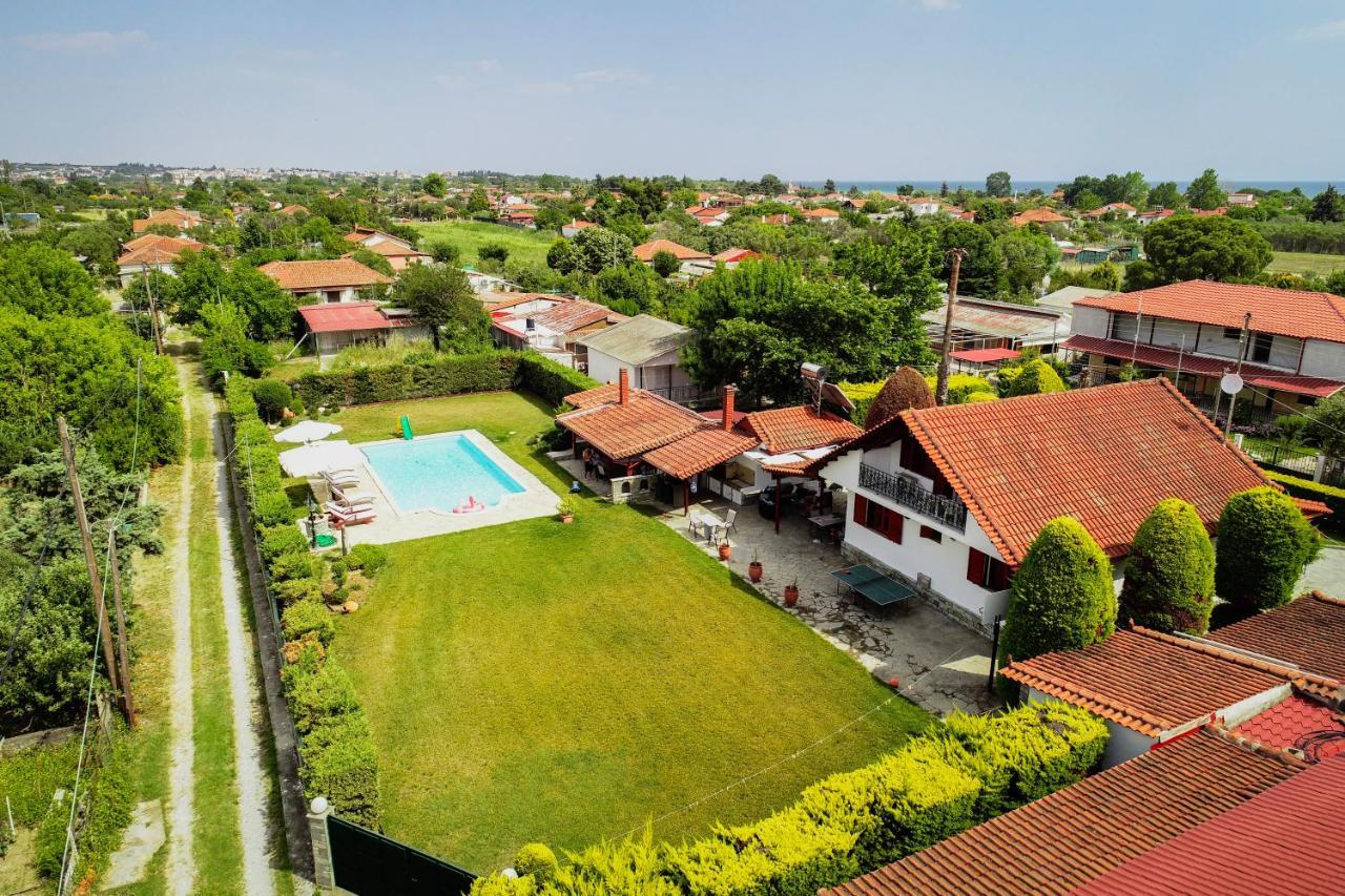 Renaissance Holidays Villa Nea Kallikrateia Екстер'єр фото