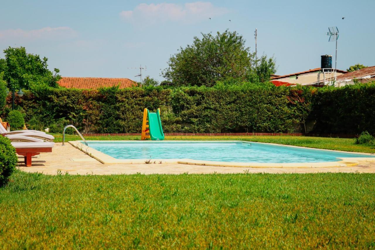 Renaissance Holidays Villa Nea Kallikrateia Екстер'єр фото
